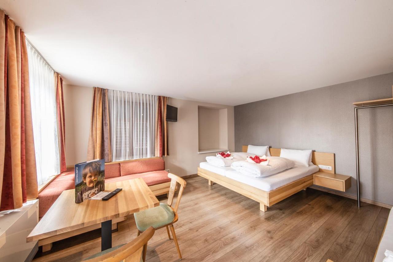 Familienhotel Adler Lingenau Exterior photo