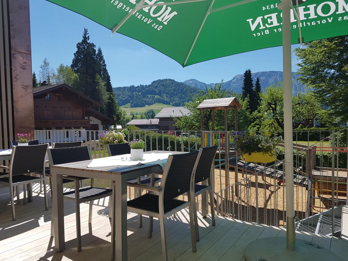 Familienhotel Adler Lingenau Exterior photo